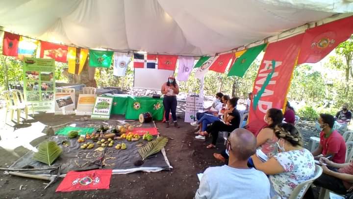 😃 Se realiza el Encuentro Continental de la CLOC-Vía Campesina sobre Juventud y Agroecología en 🇩🇴 República Dominicana
<a href="/via_campesinaSP/">La Vía Campesina Español #SoberaniaAlimentariaYA</a> <a href="/fecoracen/">FECORACEN</a> <a href="/conaviguagt/">CONAVIGUA Guatemala</a> <a href="/CNA_Colombia/">Coordinador Nacional Agrario | CNA-Colombia</a>
📌 Lee mas aquí: cloc-viacampesina.net/se-realiza-el-…