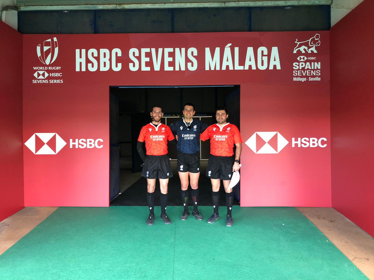 #HSBCSpainSevens | 🔥 Otra gran noticia en las @Spain7sSeries de Málaga para el rugby español: Eki Fanlo ha debutado en las @WorldRugby7s Concretamente en el Brasil-Bélgica femenino.

🍾 Enhorabuena a Eki, a sus árbitros asistentes David Cheregosa y Víctor Navarro y al <a href="/CNAENA/">Comité Nacional Árbitros de Rugby.</a> 👌