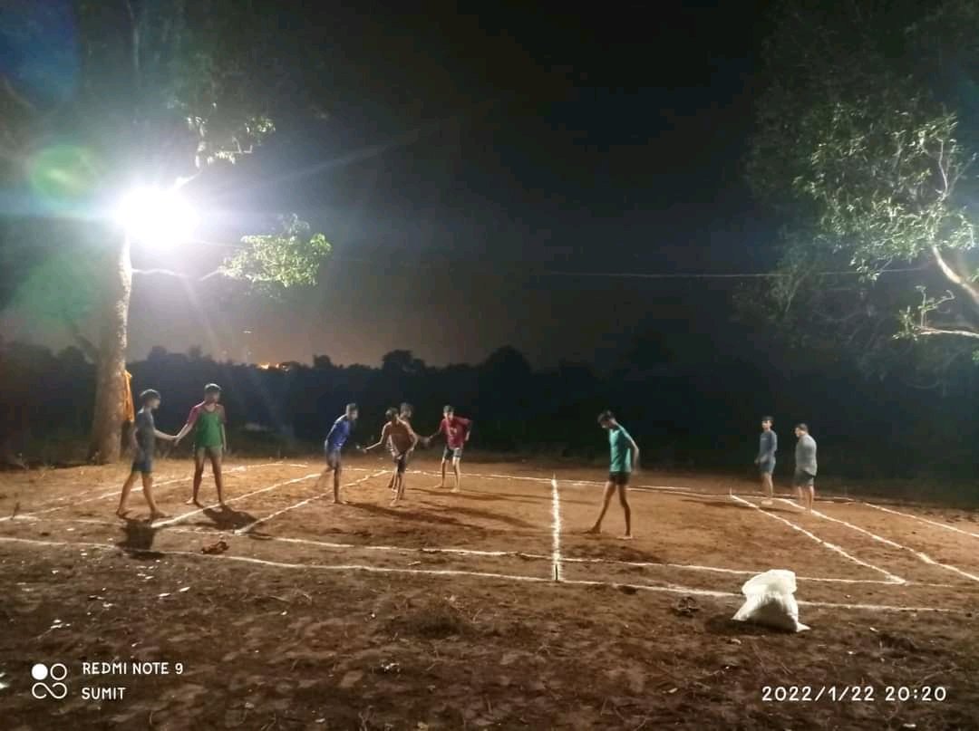 SakshamTam_IYC's tweet photo. चीचली झंडा वाले घाट कबड्डी ग्राउंड में स्ट्रीट लाइट लगवाने पर नगर परिषद चीचली का बहुत-बहुत धन्यवाद नगर के कबड्डी खिलाड़ी बहुत ज्यादा उत्साहित है साथियों आगामी समय में इसी प्रकार के सहयोग की आशा करते हैं धन्यवाद आभार #Chichli
#Youth_leader
#With_Development
@Srushti_IAS https://t.co/uTJUwCtWUZ