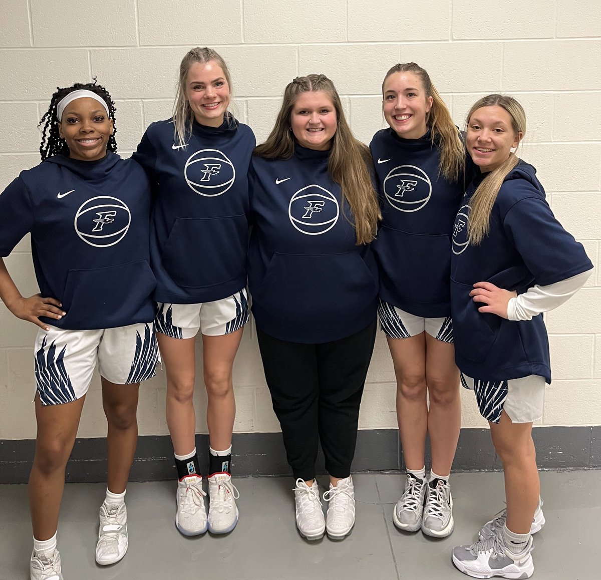 Make sure to come out to support <a href="/FairmontGB/">Fairmont Girls Basketball</a> on Monday for Senior Night‼️ #GoBirds 

🏀Trent Arena
🏀6:30