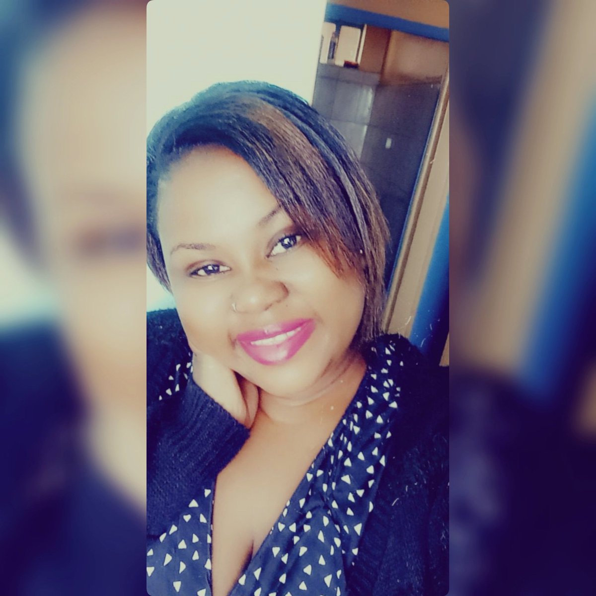 AluochSuzy's tweet photo. I smile because life is short you never know...

#lochess
#chubbybae
#hustlernation https://t.co/ZKlulaTQgo