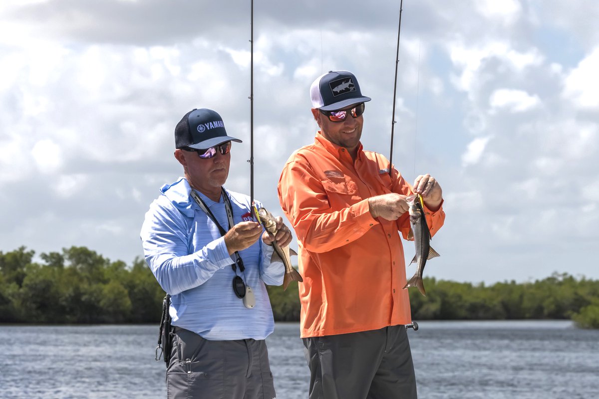 FIFRTV's tweet image. The little guys just can't resist the @berkleyfishing lures.
@bajiosunglasses @power.pole @diamondfishingproducts @pennfishing @fenwickfishing @yamahaoutboards 
.
.
#letthebattlebegin #yourfishourscience #snookfishing #backcountryfishing #evergladesfishing #fishingfoadventure