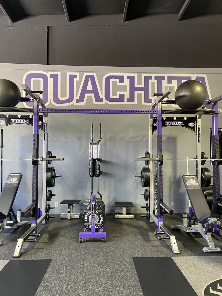 cbass_51's tweet photo. #AGTG I am truly grateful to have been invited for my first official D2 visit. Special thanks to the coaching staff @RoyThompsonFB, @coachbryen, @CoachCarsonFB and thank you @CoachSpenceOBU for inspiration. Thank you to the players @OuachitaFB for everything! #finishempty https://t.co/av1RejTLdh