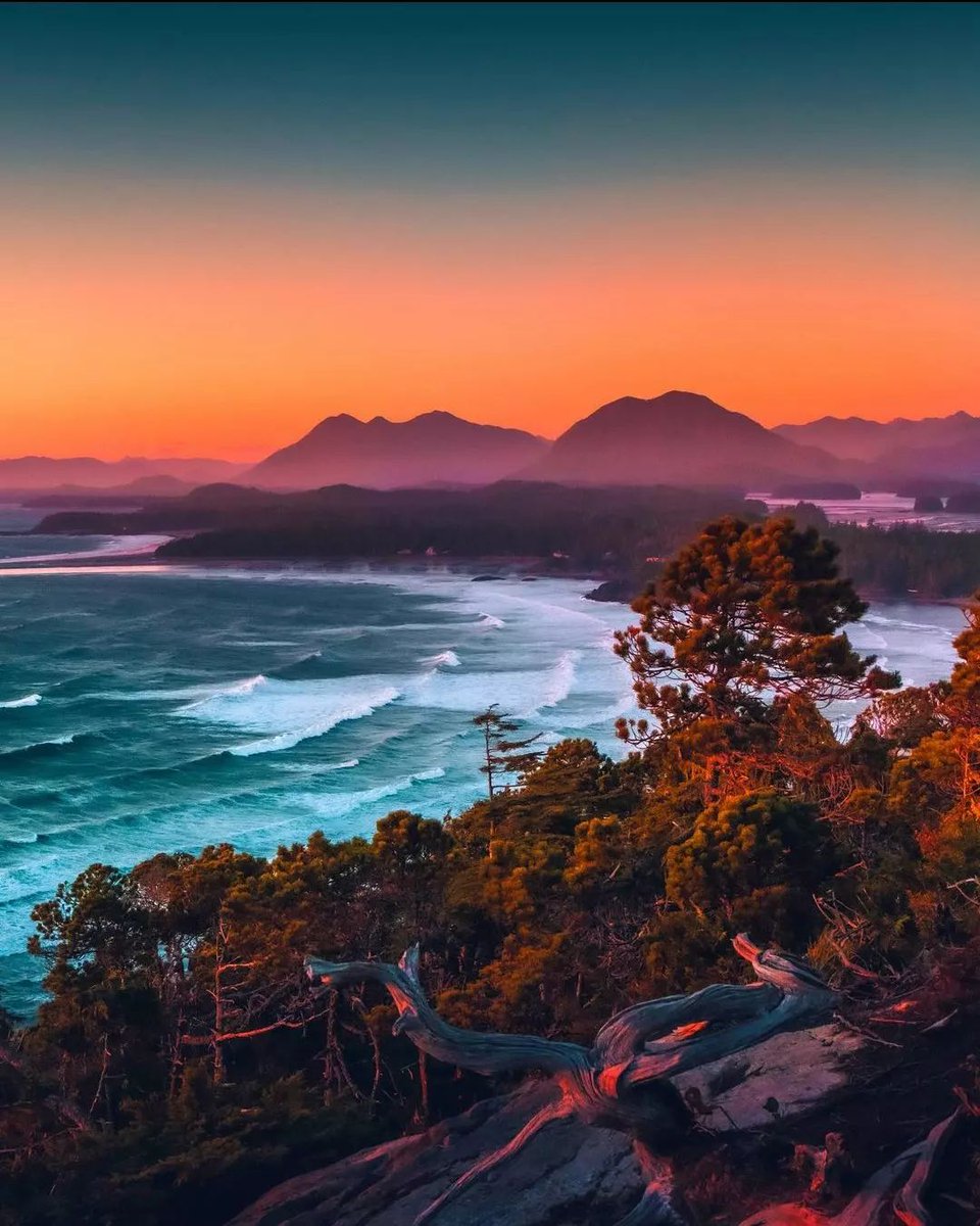 Come 👏To 👏 Ucluelet👏 

by @ocroz_

 #photography #watersedge #ucluelet #travel #explorebc #discover #westcoast