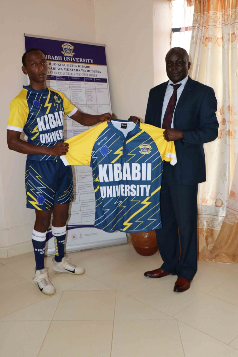 MoraniSports's tweet photo. Kibabii University rugby kit handover.
#Kibabiiuniversity
#moranisports
#moranifamily https://t.co/BgmagsZXhX