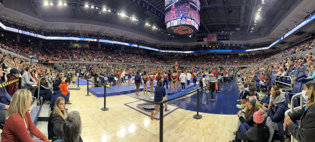 KariOsep's tweet photo. From one sellout crowd at #AuburnArena to the next. Little over 12 hours between.

@AuburnGym 🤝 @AuburnMBB https://t.co/Zhk17Iux5p