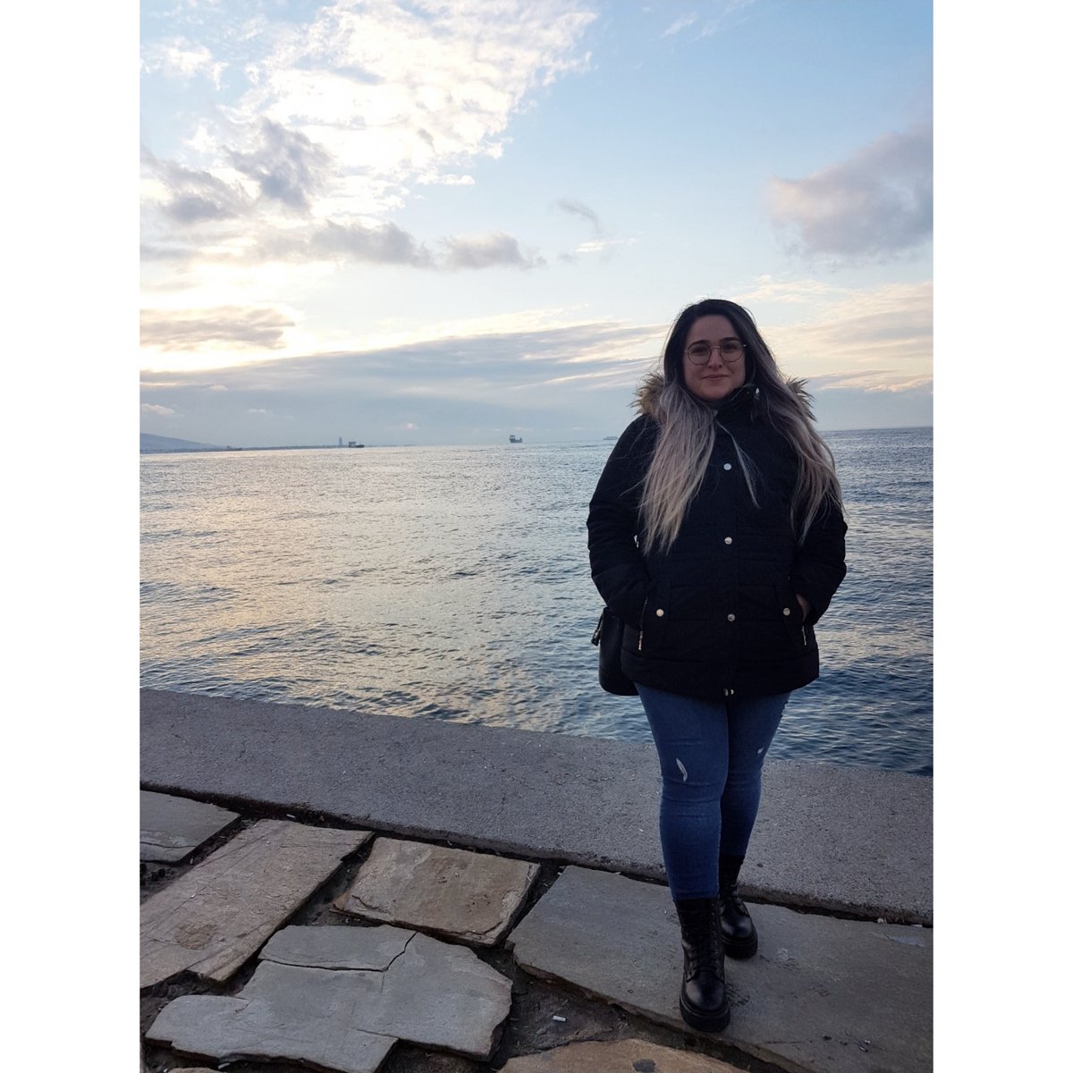 tkrmerve's tweet photo. Güzel İzmir 💙 #YeniProfilResmi https://t.co/9hvTDrRHVI