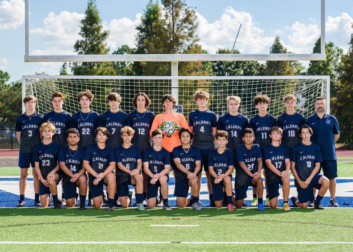 SoccerCalvary's tweet photo. The JV boys soccer team ended their season with a great victory 5-0 over Berkeley. Let's go Warriors @SportsCalvary https://t.co/Qck5PzOTJl