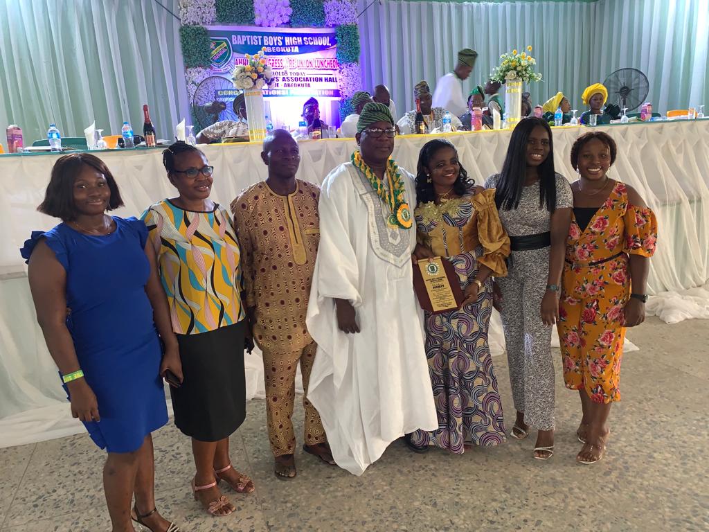 Olumide Osanyinpeju tweet media
