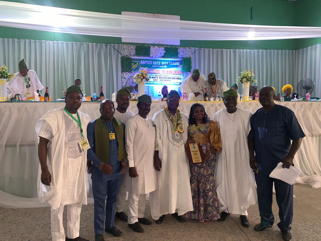 Olumide Osanyinpeju tweet media