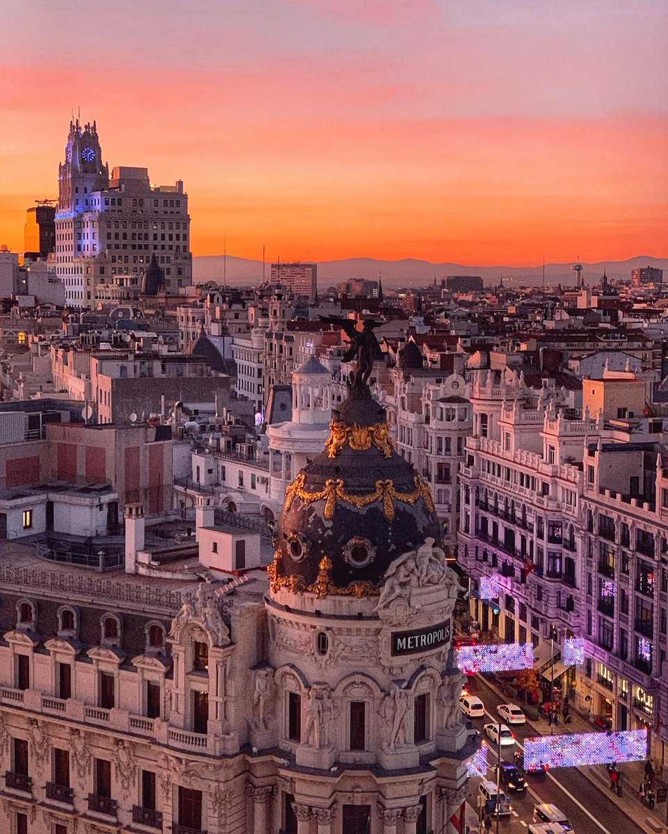 Una de las vistas más bonitas de Madrid

📷 <a href="/maevax/">maeva</a>.ftn