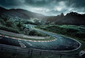 WEC_SIMULADA's tweet photo. BUENOS DIAS A TODOS, no nos movemos mucho de la ubicación de la carrera porque estamos en NORDSCHLEIFE! Ahora mismo llueve a cántaros y la qualy se espera que empiece a las 19:10 hora local https://t.co/fPYuDsPdPR