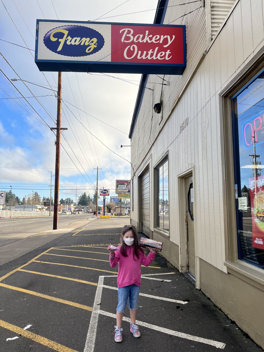 My kid was so excited for their virtual field trip to <a href="/FranzBakery/">FranzBakery</a> yesterday. Thanks @daviddouglas_sd for making fun things like this still possible. She LOVED using her coupon and getting everyone donuts for breakfast. 🍩