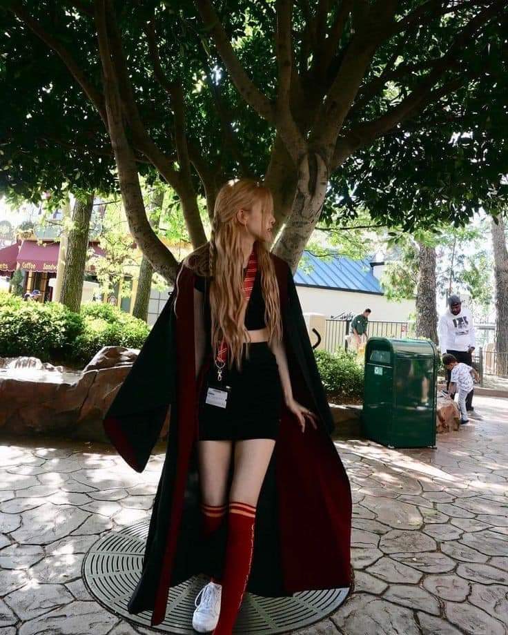 WE LOVE YOU ROSÉ 

#RespectROSÉ #NoToBodyShaming

Tôn trọng nhau đi bọn khốn, tụi bây đừng khiến người khác phải kinh tởm mấy bây thêm nữa với