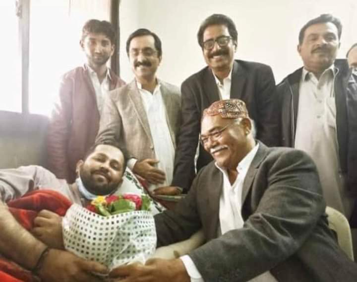 SaqibMohiuddin's tweet photo. If "Terrorism" has a face.....
Under the umbrella of #FascistPPP regime, Sindhi Separatist r flourishing.
THIS PICTURE IS "SPIT" ON THE FACE OF JUDICIARY AND LEAs.
#TandoAllahYar #Sindh https://t.co/ITgJ3XcQFm