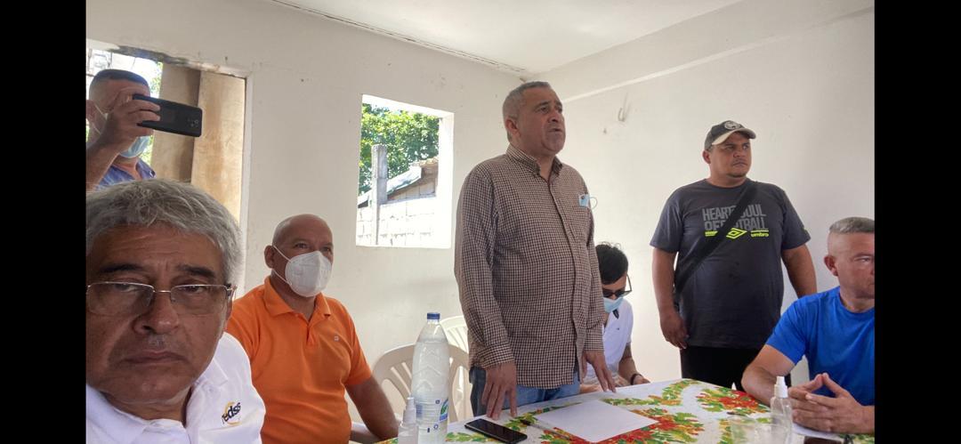 JoseGreGomezF1's tweet photo. #22/01 Con pasos firmes y sin mirar atrás la comisión designada por la dirección nacional de @ADemocratica reunimos con el comité municipal Antolin Del Campo. 

Del reencuentro y la restructuración renacerá una organización política con más fuerza que antes. https://t.co/53NfKhsGRr