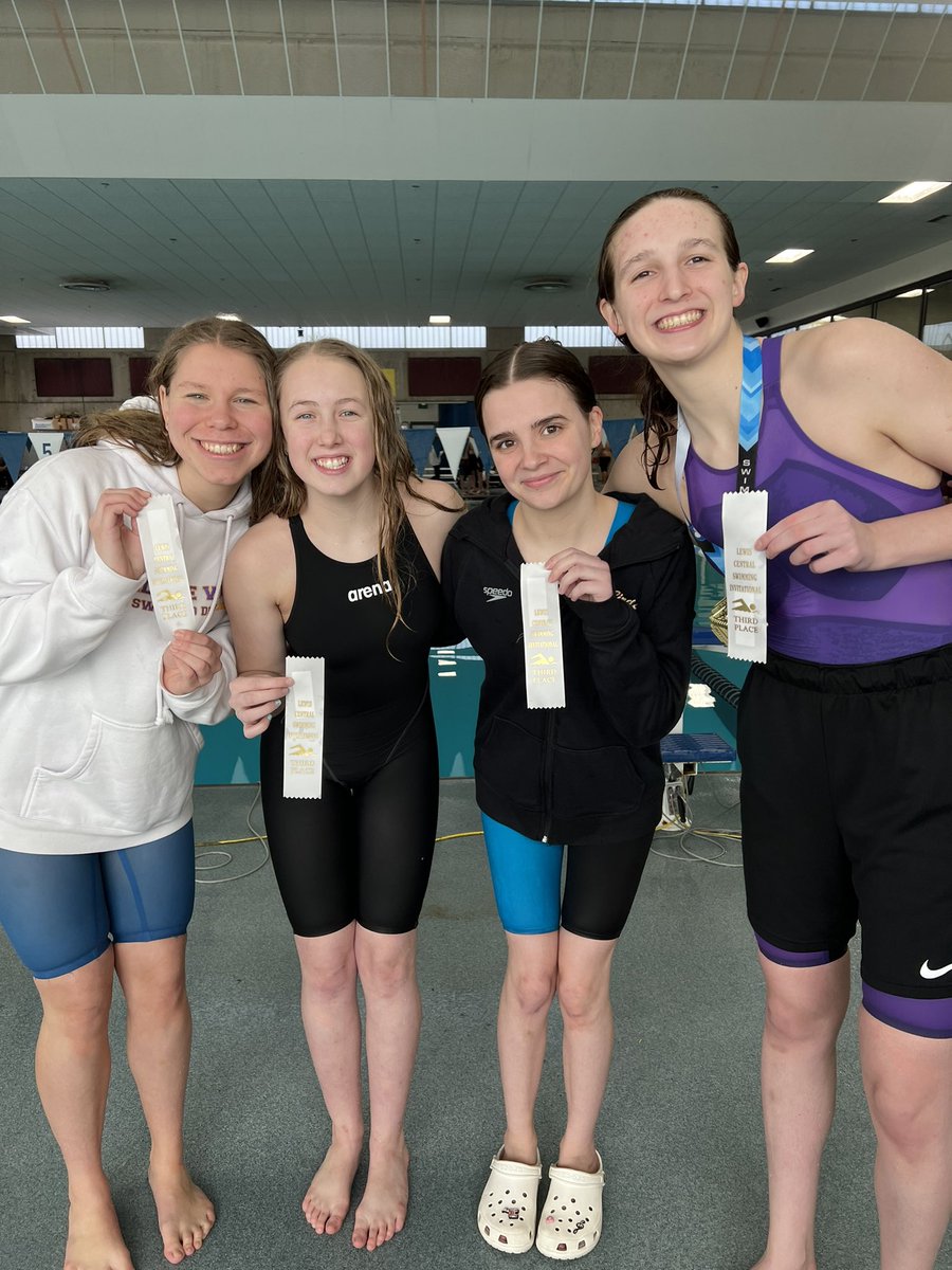 The girls relay placed 3rd in their 400 free with a 4:06.60!