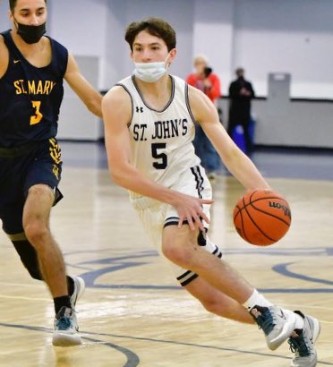 PolliEric's tweet photo. Proud of all the men in our Class of 2022 @MassEliteHoop, although I cannot say enough about @hendriks_nathan and @Matthew14Welch. These guys are IMPACT players every night. 2 of our hardest workers in the off-season, both on the court and in the weight room https://t.co/HWzL8N9MfE
