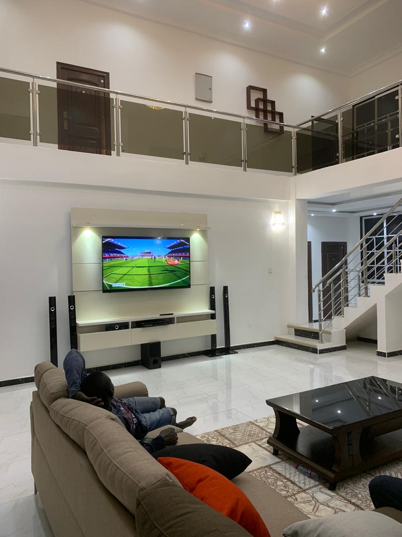 luxuryfie's tweet photo. For sale at Ahodwo-Daban New site
(5) Bedrooms,hall, dining ECT.
fully furnished
Now going for :Ghs2.4 Million
Kindly contact 0548169514. https://t.co/qJOyLgG6vo