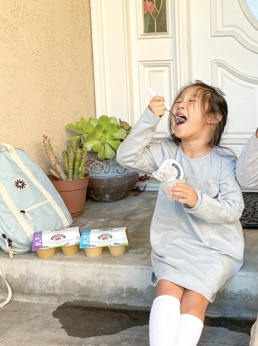 heidighim's tweet photo. We’re loving @Musselmansapple to help us make healthier choices! Their Unsweetened Fiber &amp; Antioxidant Apple Sauces are fortified to support immunity with a great taste that’s a win-win for kids &amp; moms! #MusselmansPartner #PickMusselmans #FamilyFarms https://t.co/jKNdBsiMpJ