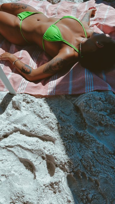 Deu praia ☀️ https://t.co/ueVvsuvCmq