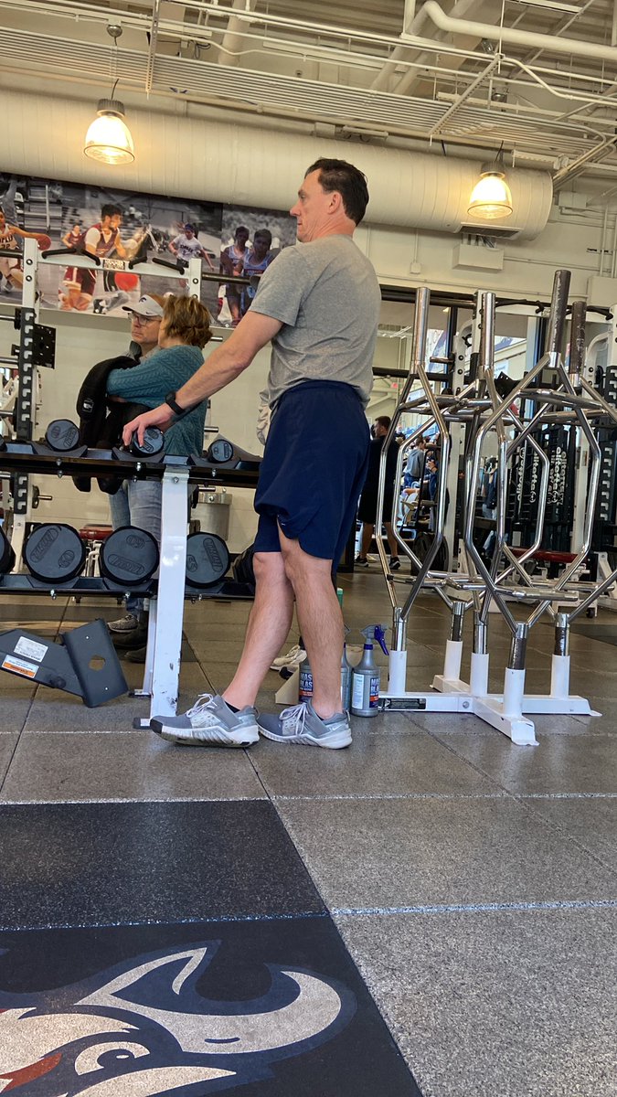 Carried today’s powerlifting meet on my back!!!!!! #nodaysoff