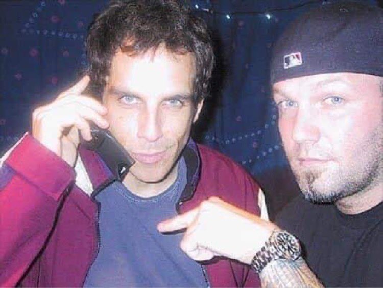 miralomarocks's tweet photo. When you hear that Mira Loma has a new EP coming out next month. The title track “Clueless” is out now 🕵️‍♀️. https://t.co/3SPhRzMMGW https://t.co/wUw82GsF8w