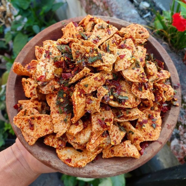 nitapdwl's tweet photo. Dari pada makan daging Wahyu mendingan makan cemilan pedeslah. Gada lawan. Beli disini nih 📌 https://t.co/eUUbteBN6L https://t.co/YYm6GiJBdG