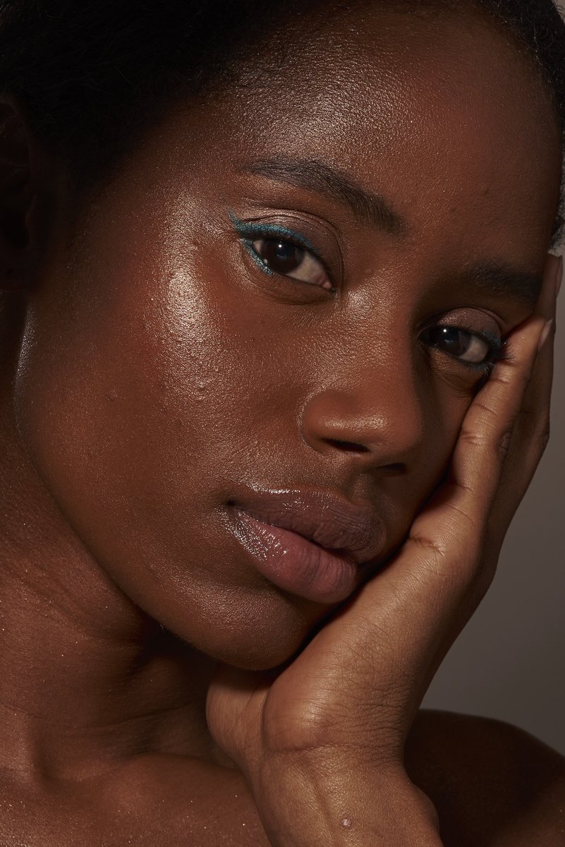 calvinaacosta's tweet photo. I very rarely plug my retouching course on here since I don’t want to annoy you guys, it’s been a project of mine I’m really proud of with the feedback I’ve gotten. if you’re an artist looking to learn NATURAL skin retouching that doesn’t hide SKIN👇
https://t.co/0POSXTwOhu https://t.co/1UfyTxLhEN