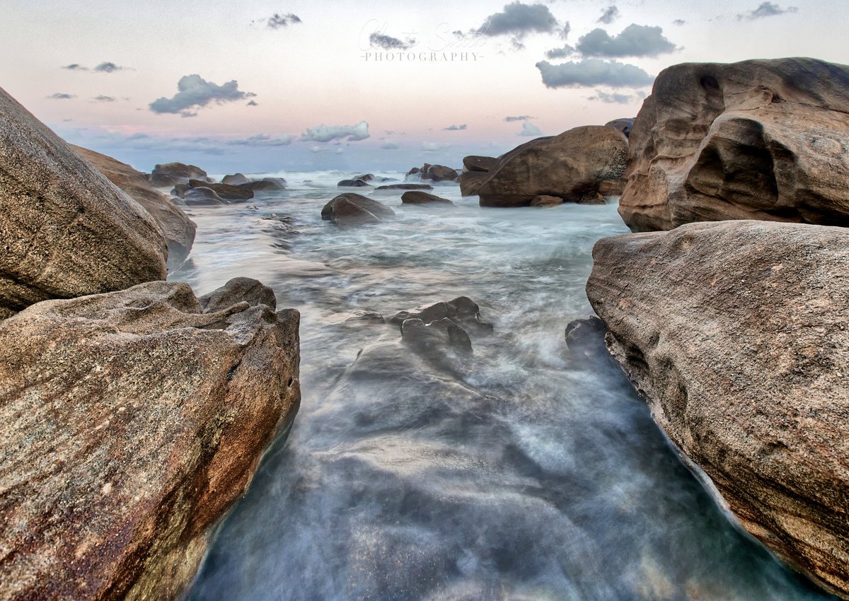 Christo Smith (@conjasmith) on Twitter photo buymeacoffee.com/ChristoSmith/t…
#Umhlanga #ocean #sunset #christosmithphotography <a href="/ILuvDBN/">I Love Durban</a> buymeacoffee.com/ChristoSmith/t…
#Umhlanga #ocean #sunset #christosmithphotography <a href="/ILuvDBN/">I Love Durban</a>