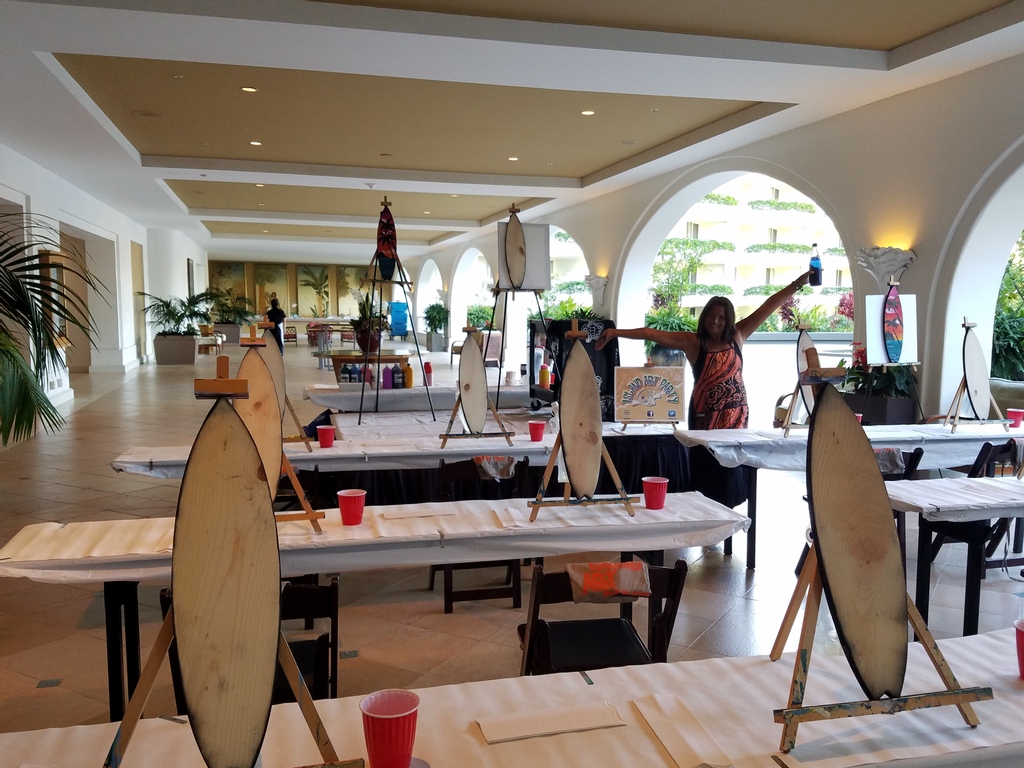 islandartparty's tweet photo. Did you know that we are mobile?!? Consider booking with us for your next work or family event!
We take care of the mess and stress so you can just enjoy your event!
#islandartparty #forthefunofit #IAPontheroad #corporateevents #stressfreefun #wedding https://t.co/YAcknMaOLk