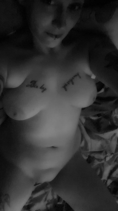 Hast DU Lust meinen K&ouml;rper voll zu wixen nach dem ich dich heftig zum H&ouml;hepunkt gebracht habe ? Na dann<a href="/tag/bigass"class="tags"><span>#bigass</span></a><a href="/tag/bonitadesax"class="tags"><span>#bonitadesax</span></a>