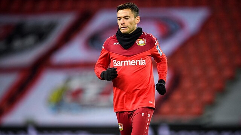 Charles Aránguiz sumó minutos en goleada del Leverkusen al Augsburgo dlvr.it/SHccpF