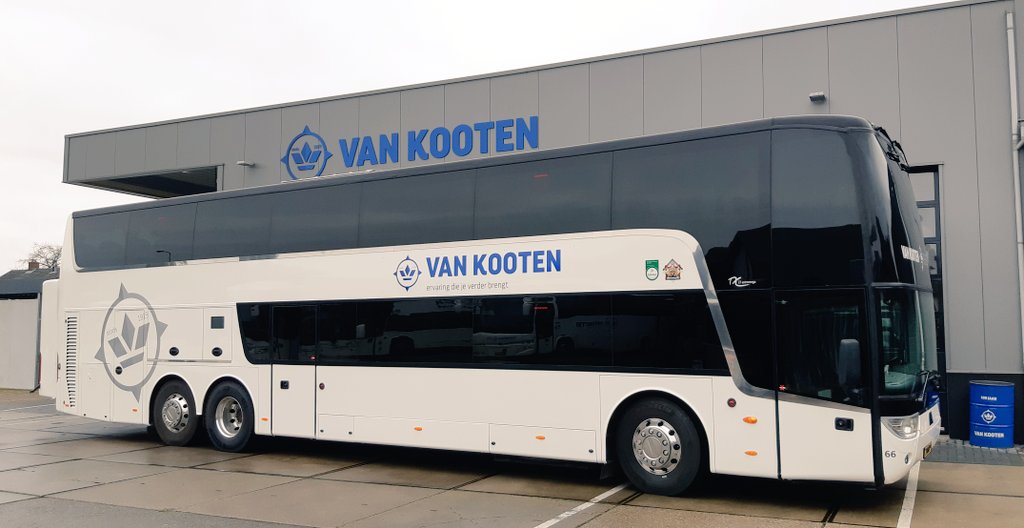 Nieuw in de vloot: deze schitterende 90-persoons dubbeldekker! We staan te popelen om weer volop onderweg te zijn. Met deze extra vernieuwing in ons wagenpark zijn wij er helemaal klaar voor!
 
#hofleverancier #veilig #duurzaam #wijbrengenjou  #ervaringdiejeverderbrengt