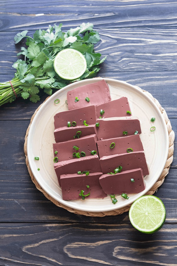 OxfordPig's tweet photo. PORK FACT
Blood Jelly is exactly that. Made with pigs blood. It is said to be healthy and gives many minerals and vitamins:
Iron
Calcium
Vitamin C
Protein
Riboflavin
Phosphorus
Niacin
Photo:WokandKin
#Porkfact #facts #KNOWLEDGE https://t.co/mXZldHKWn5