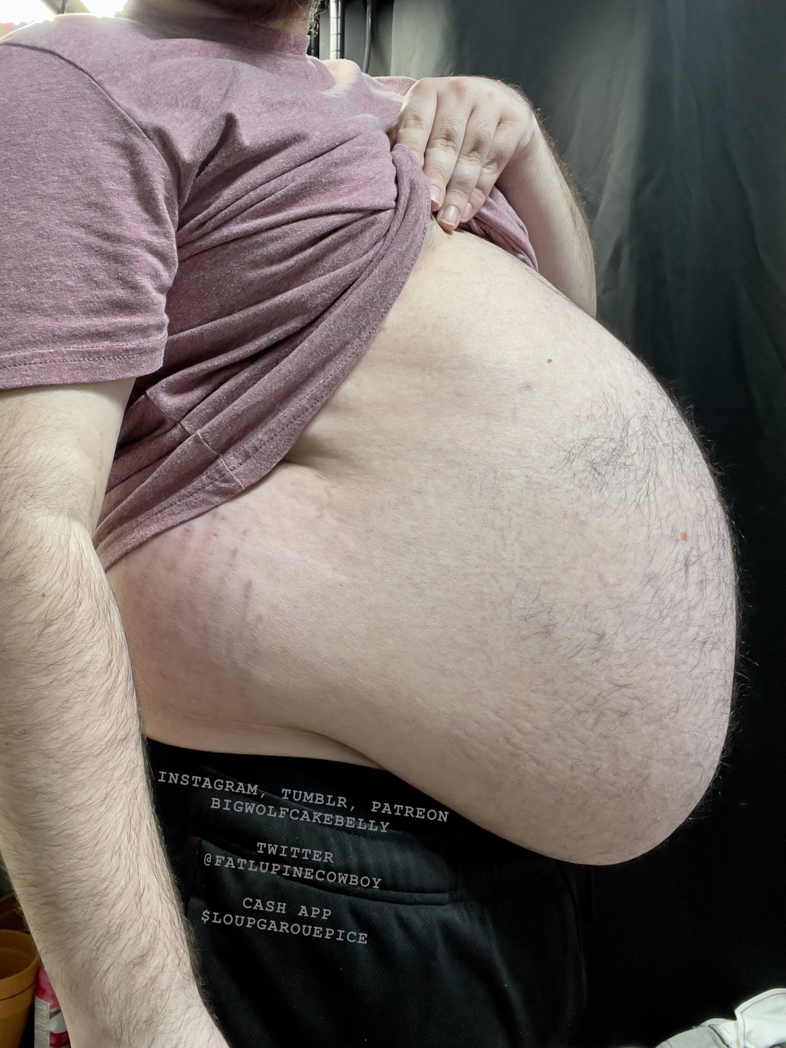 Coco 🍩 Belly Enthusiast on X: RT @fatlupinecowboy: When you've been  piling on fat, so now your gut has a meaty overhang. 😏 Make this slab of  gut even heavier by support… /