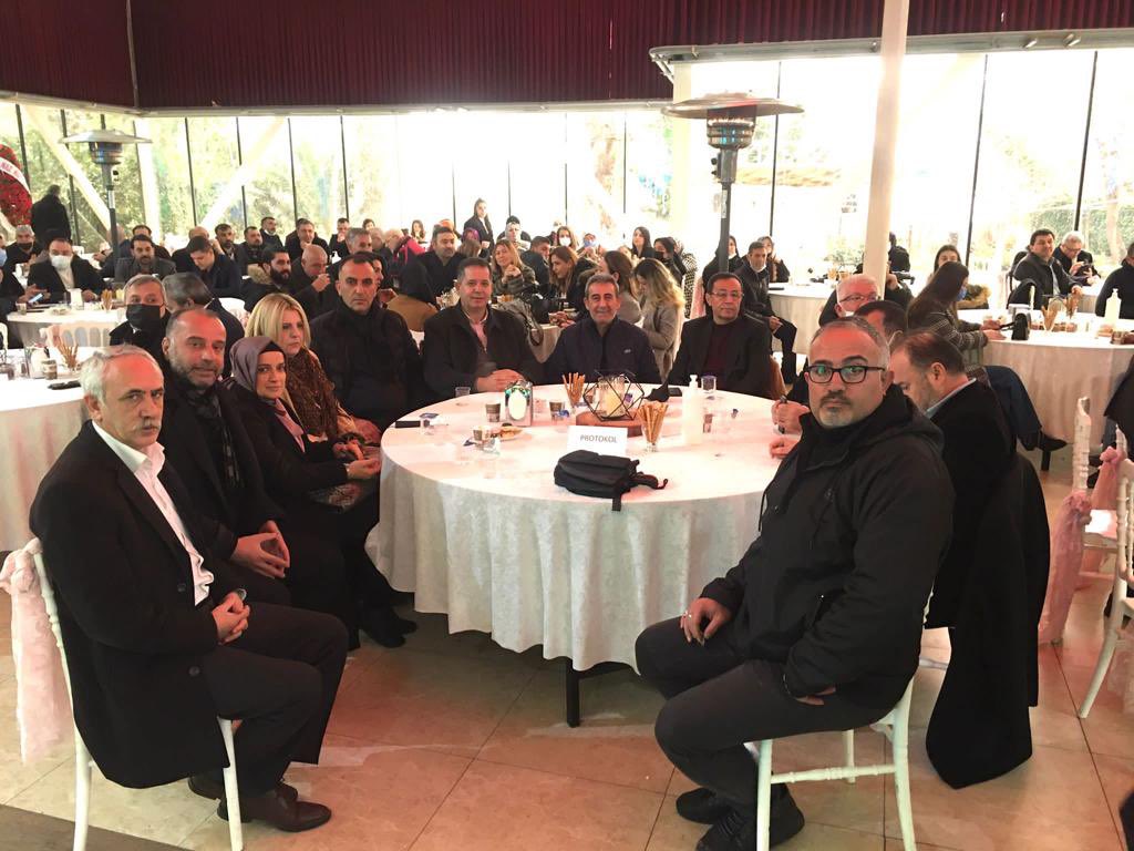 AKParti_Bornova's tweet photo. İlçe STK ve Halklar İlişkiler Başkanımız Ayhan Yaşar ve Yönetim Kurulu Üyemiz Serkan Yenikaya ile Meclis Üyelerimiz Akın Dalgıç ve Ethem Ok, Pınarbaşı Esnaf ve Sanatkarlar Odası Genel Kurul Toplantısı’na katılım sağladılar. https://t.co/NQxjkTPj15