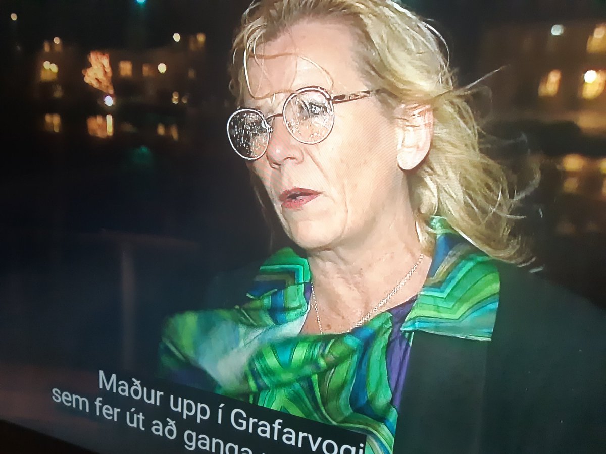 ALauksteina's tweet photo. Dóttirin mín (11): "Þetta er ég eftir frímínútur" https://t.co/gFT6gesLMd