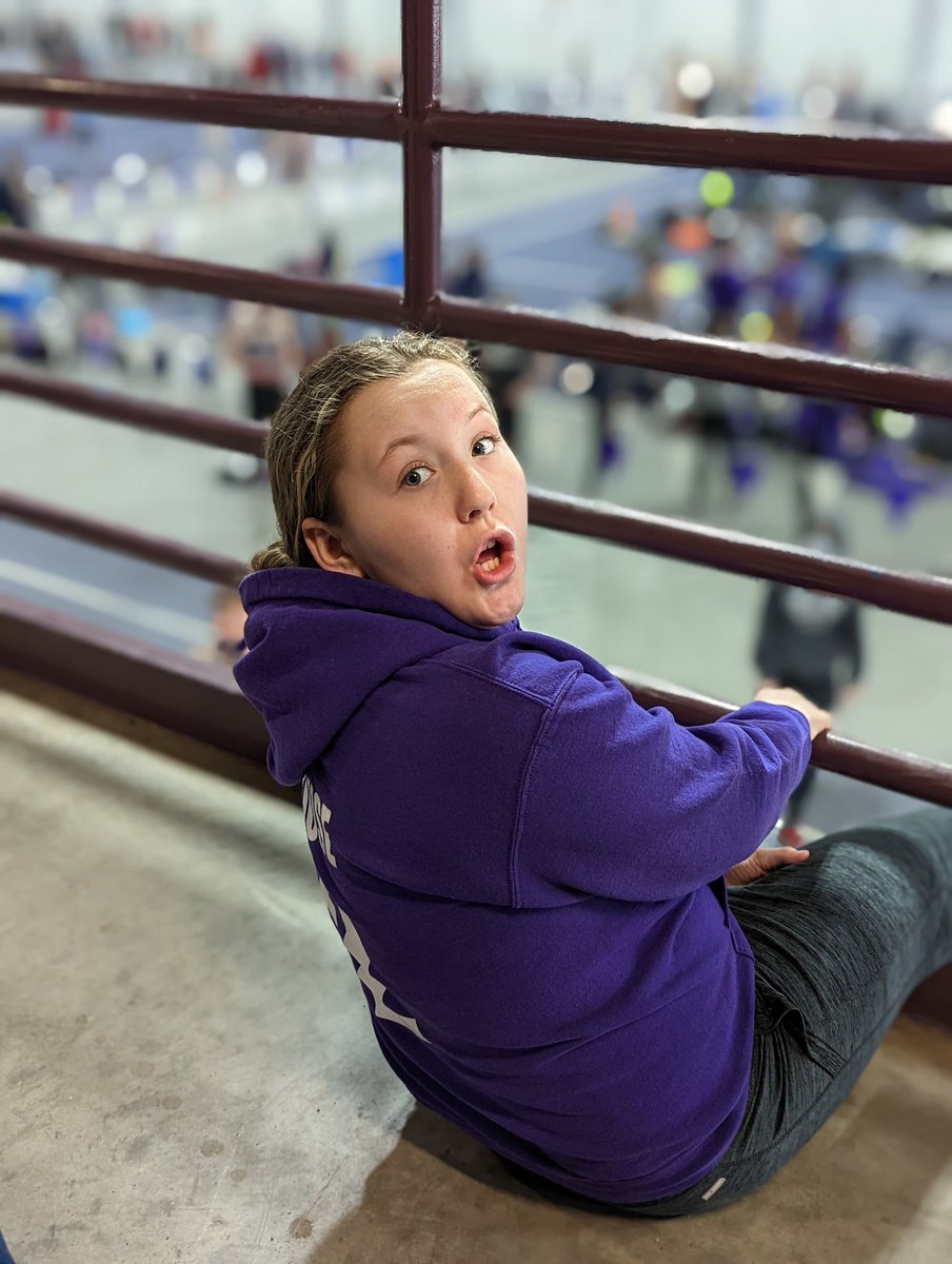 KatrinaHouse13's tweet photo. First of many college track meets!! Maggie's face is when we told her they were running 2 milesπ€£π€£#trackfamily #throwsmom https://t.co/d56nDGDkTg