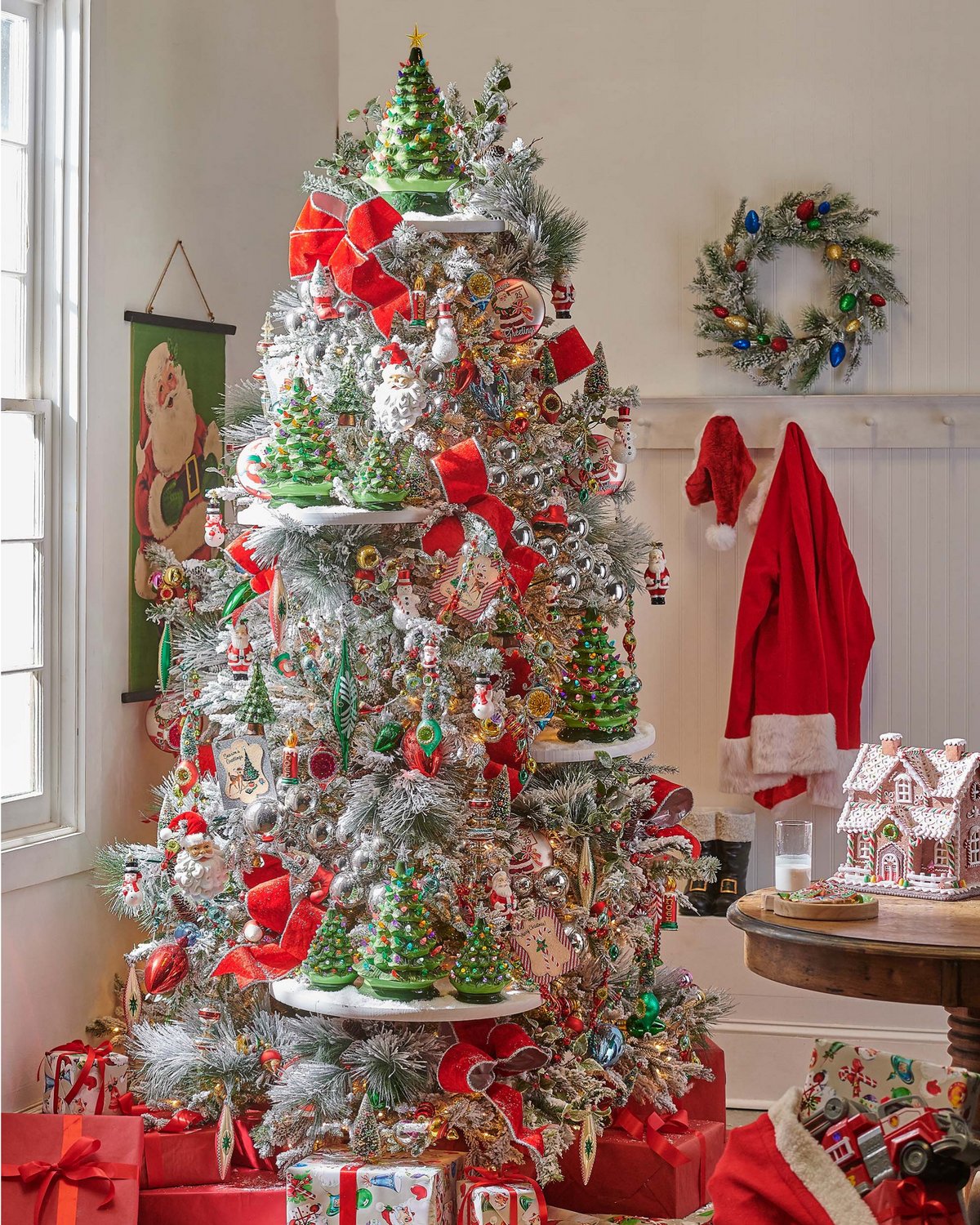 RAZ Imports on Twitter: "Our digital Holiday 2022 Catalog is LIVE on  https://t.co/168HnXr1tt! Filled to the brim with new products, many of  which are 100% exclusive to RAZ, plus tree &amp; arrangement