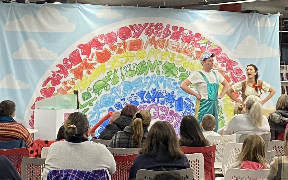 GreenwichLibs's tweet photo. Here’s some pics from @PetitePantos wonderful Pantomime ‘Little Red Riding Hood’, hosted at #WoolwichLibrary 🌈 We’re all having a great time (Oh yes we are!) 🥳 All proceeds made tonight are being donated to @Better_UK’s official charity @CR_UK! @Royal_Greenwich #LoveYourLibrary https://t.co/Vpg09Pfo8G