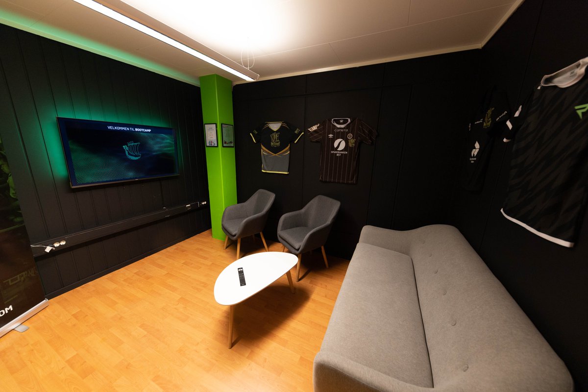 Metizport's tweet photo. Tomorrow. 15:00 CET.
#wheregamingmatters💚 https://t.co/6yb96JKkfP
