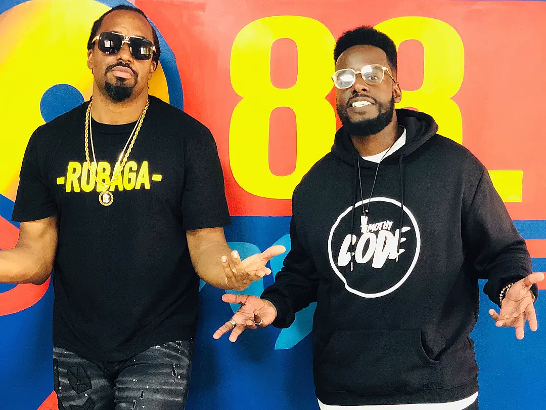 TimothyCODE's tweet photo. First Guest on #CelebSelect for 2022 : @naviomusic . I caught up with the East Lord, fresh off his latest release, RAHA. We spoke about Concerts making a Comeback to the Mentorship Role he has been playing in UG Hip Hop
#CROWNBoyExclusives
#SanyuFMHitsSelector https://t.co/Vz6mfyNjoU
