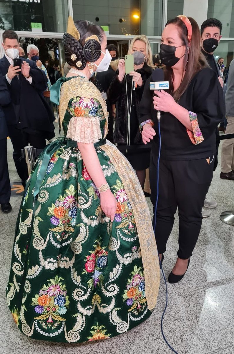 Nuestra compañera <a href="/AranFerrer/">Arancha Ferrer</a> con la Fallera Mayor de València 2022 Carmen Martín.
