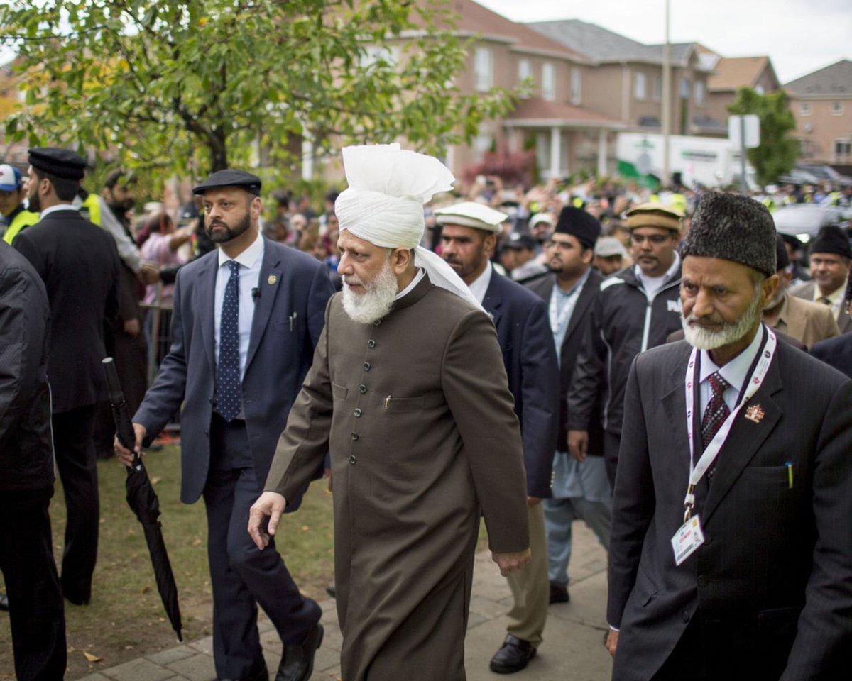 ahmadiyyacanada's tweet image. “I will continue to tell all people that in order to be relieved of the pain and suffering that we face today, we must adopt true justice and equality.” #AhmadiyyaKhilafat
