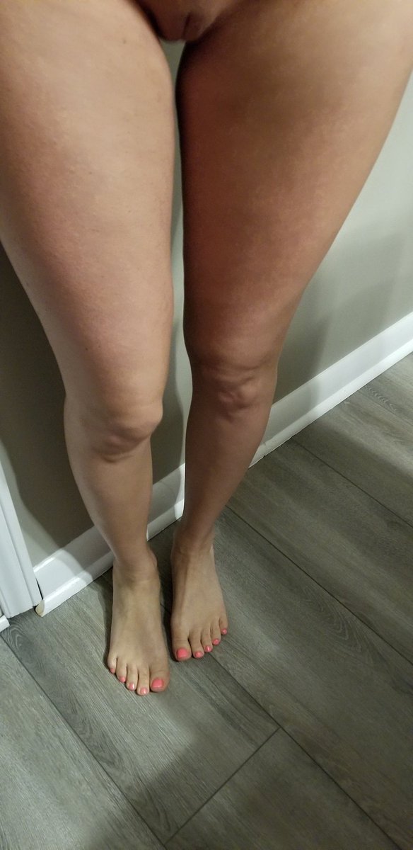 How do you like my nail polish? ;)