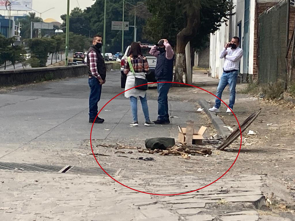 Entre la #tortura  de Santa Inquisición, y las formas de matar del #CrimenOrganizado  no hay diferencia. Un hombre de 53 años fue localizado dentro de una alcantarilla de 2.3  mts de profundidad, con candado en las calles Mariano Otero e Inglaterra en #Guadalajara Duró 5 días.