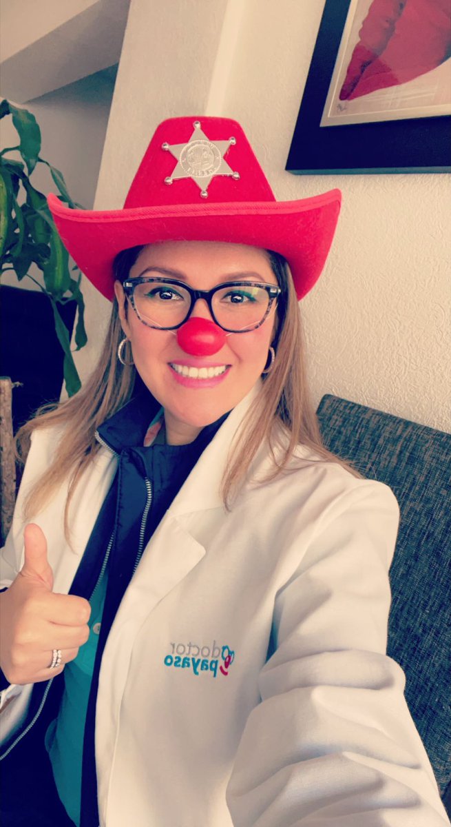 CarlitaCgo's tweet photo. Soy voluntaria de @Doctorpayasoac 🔴❤️ Queremos llevar una sonrisa a quien más lo necesita.

Si conoces a alguien que está enferm@ y le gustaría recibir una visita virtual llena la
liga y nosotros hacemos el resto:
https://t.co/3LFUr4Wpdl 
#somosmedicina
#sanarconamoryalegria https://t.co/kQLK7OGx2Y