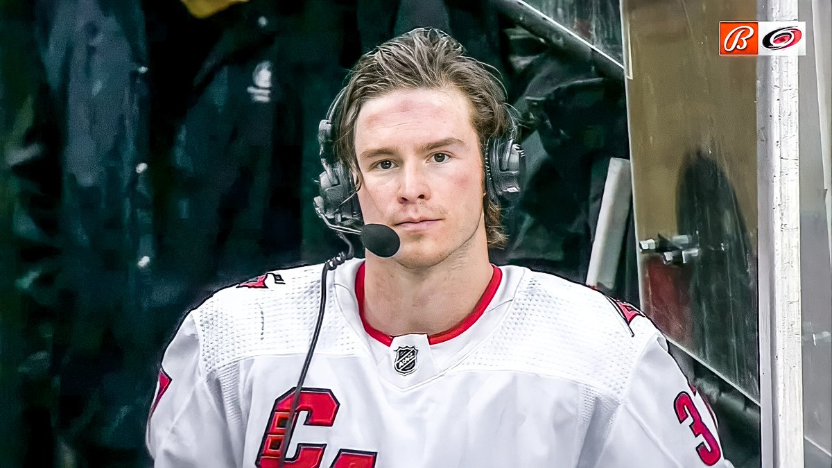 itsaho2jarvybby's tweet photo. 📸 HQ snaps of Andrei from his intermission interview 😍 (↓ thread)
🗓️ 01.22.2022
#andreisvechnikov #svechnikov #svech #carolinahurricanes #canes #letsgocanes https://t.co/Q6dzKMmUve