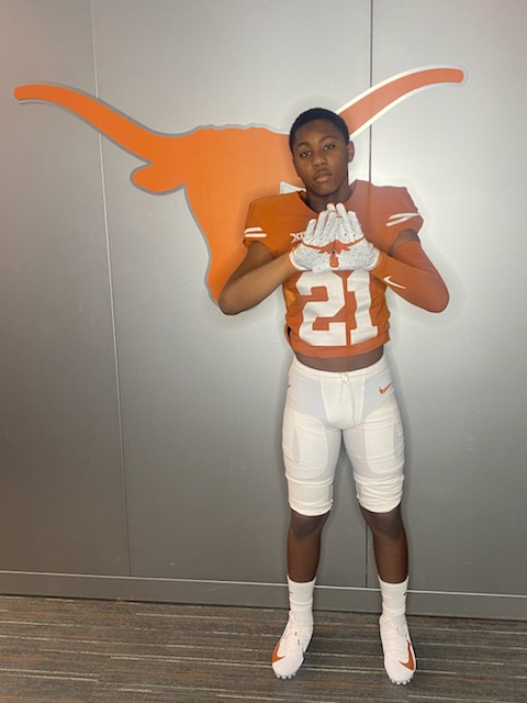 I had a great time at <a href="/TexasFootball/">Texas Football</a> today! Thank you for the opportunity &amp; experience! Its up from here! C/O 26' #HookEm <a href="/coachchoice/">Coach Choice</a> @RLC550 <a href="/tempo_strike/">Todd Peterman</a> <a href="/CoachSark/">Steve Sarkisian</a>